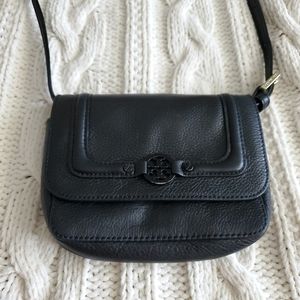 Tory burch crossbody bag